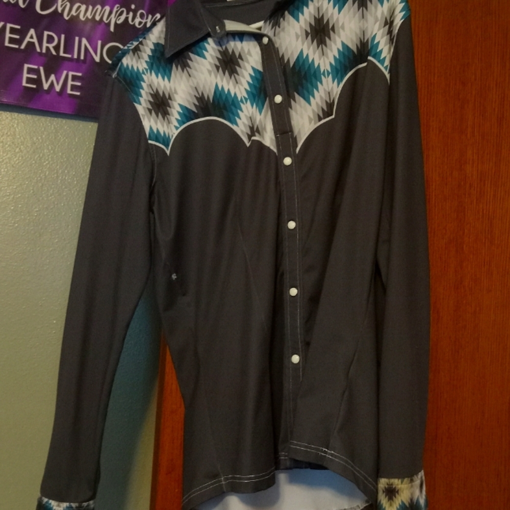 Ranch dressn Brayden size medium rodeo shirt
